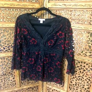 🔥 Dress barn beautiful black lace with red roses underneath shirt top